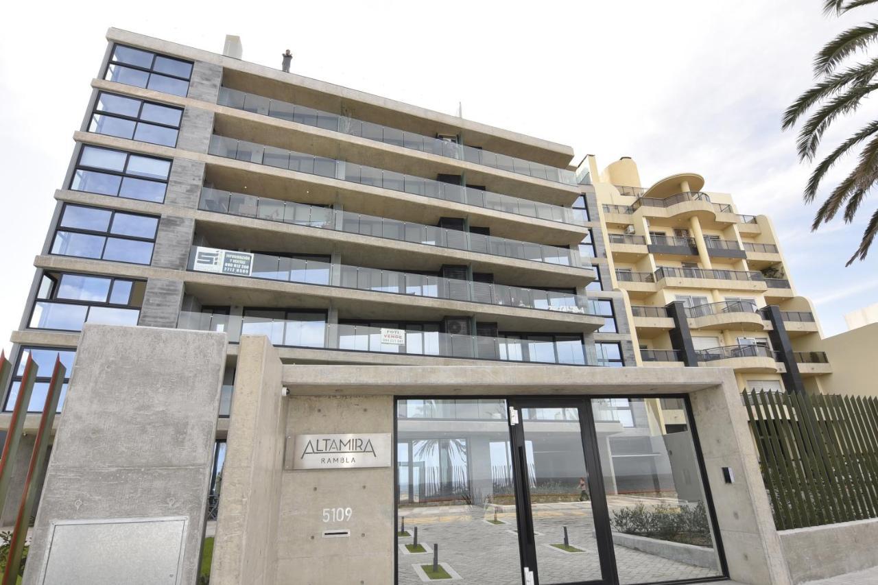 Vistas Al Mar En Exclusivo Con Garage Montevidéu